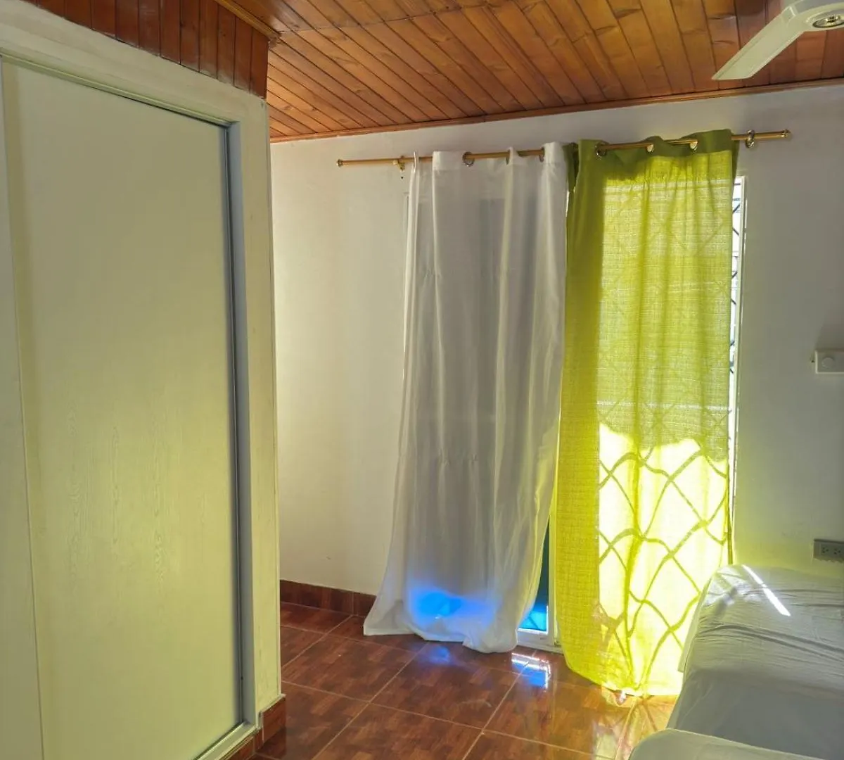 Casa Villa Marbella Santa Marta Nyaraló